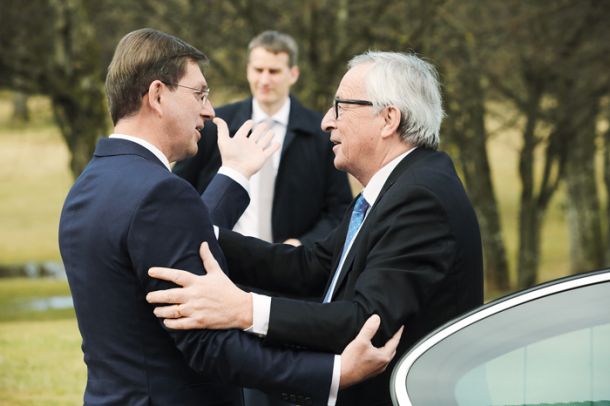 Razposajeni Juncker med nedavnim obiskom Slovenije 