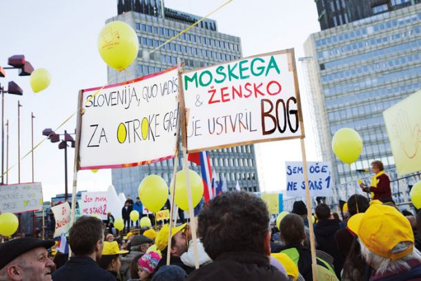 Shod proti redeﬁ niciji zakonske zveze v Ljubljani 3. marca 2015  