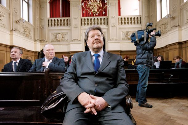 Igor Bavčar v sodni dvorani 