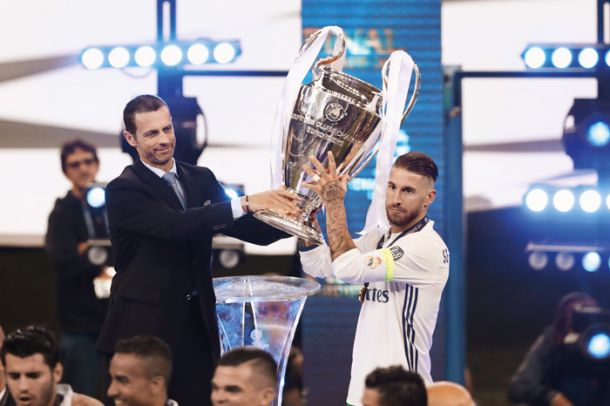 Aleksander Čeferin in kapetan Reala Madrid Sergio Ramos na stadionu Millenium v Cardiffu.