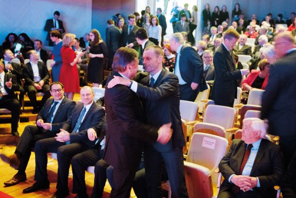 Ljubljanski župan Zoran Janković in predsednik Evropske nogometne zveze Aleksander Čeferin na podelitvi nagrad GZS za izjemne gospodarske in podjetniške dosežke, Cankarjev dom, Ljubljana