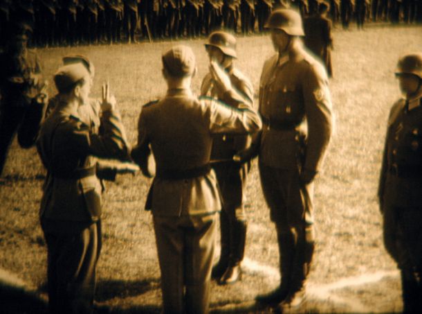 Prisega slovenskih domobrancev na Hitlerjev rojstni dan 20. aprila 1944 na štadionu za Bežigradom