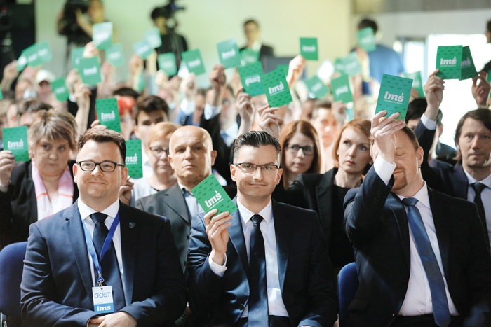 Marjan Šarec, ki je presenetil na predsedniških volitvah, gre tokrat na parlamentarne s sloganom Čas je za novo generacijo.