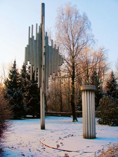 Triptih po Kidriču – skulptura brez spomenika