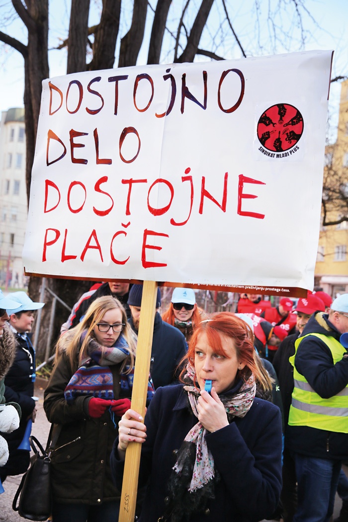 V zadnjih petih letih (2013 - 2017) je realna rast BDP skupaj znašala 11,2 odstotka, realna rast povprečne plače pa zgolj 3,2 odstotka.