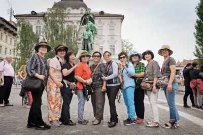 Turisti v Ljubljani 