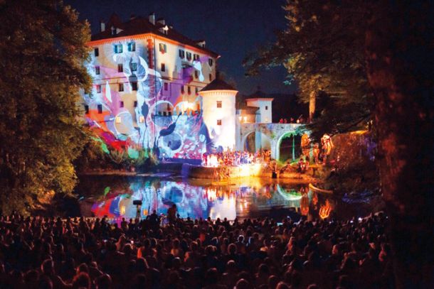 Festival Plavajoči grad, grad Snežnik in okolica
