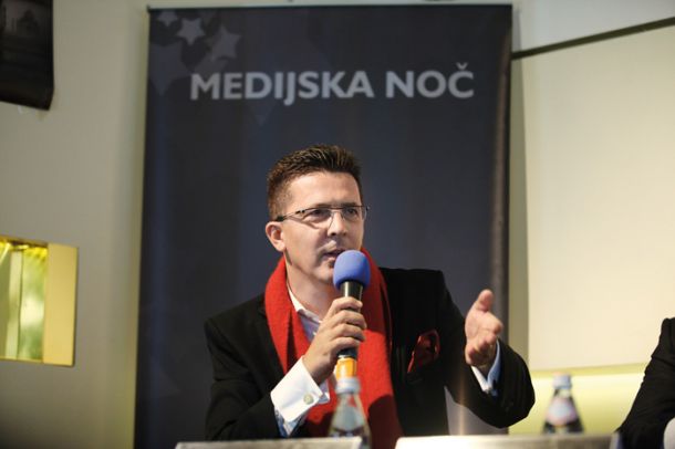Stokovnjak za odnose z javnostmi in diskreditacijo Božidar Novak 