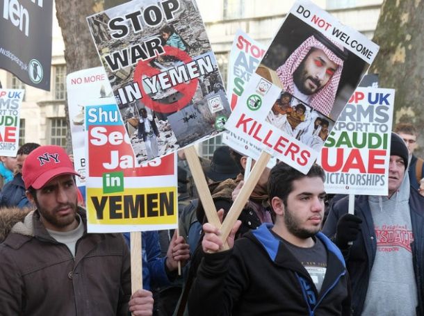 Protest v Londonu za ustavitev nasilja v Jemnu