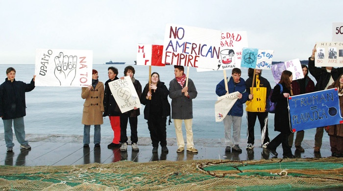 Nekoč so bili protesti. Zoper vojno in vojake v Kopru, marca 2003