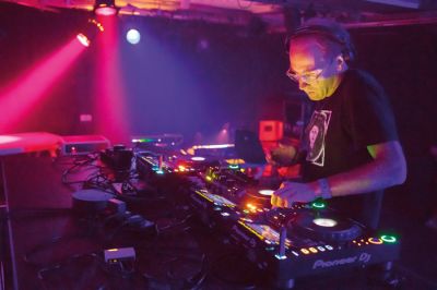 Daphni nam je z izjemnim DJ-setom pričaral enega boljših partijev v zadnjih letih.