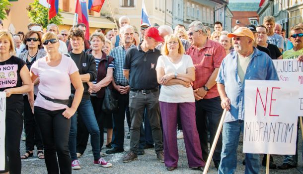 Protesti, kakršen je bil recimo tisti v Metliki, so v veliki meri posledica širjenja strahu in neresnic o ljudeh, ki prihajajo 