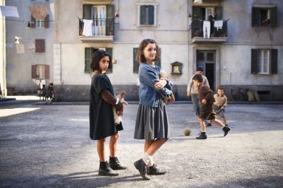 Elisa Del Genio in Ludovica Nasti kot Elena in Lila v nadaljevanki Genialna prijateljica (HBO, premiera 18.11.)