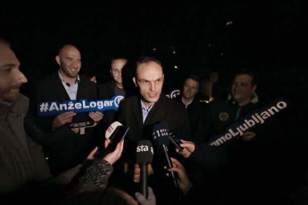 Anže Logar je bil sicer prepričljivejši kot kandidati, ki so s podporo desnice kandidirali na prejšnjih lokalnih volitvah. Zbral je 29,5% glasov. 