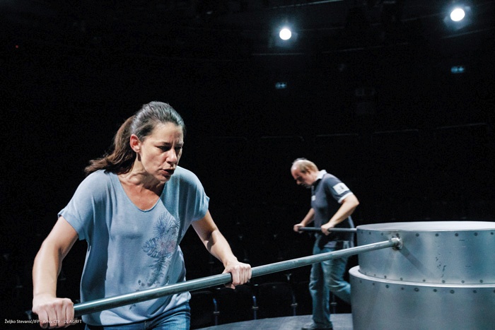 Kdor hoče študirati, mora delati,  (na fotografiji predstava Hlapec Jernej in njegova pravica, režiserja Žige Divjaka).