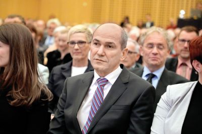 Janez Janša na slavnostni akademiji stranke SDS na Brdu pri Kranju, 17. februarja 