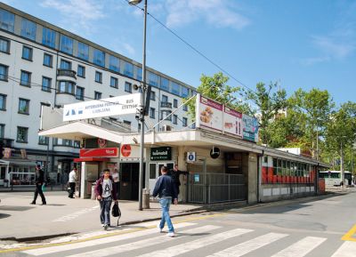 Avtobusna postaja ali scenografija tranzicijske drame?