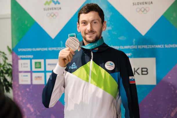 Prihod slovenskih dobitnikov olimpijskih medalj z zimskih olimpijskih iger Pjongčang 2018, Letališče Jožeta Pučnika, Brnik: Jakov Fak, srebrni biatlonec 