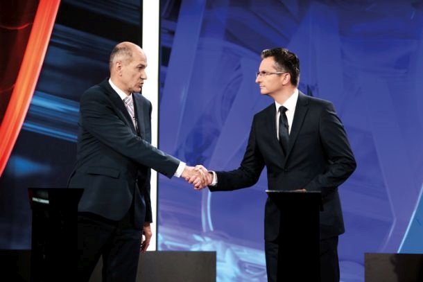 Prvak opozicije Janez Janša je še vedno daleč za predsednikom vlade Marjanom Šarcem