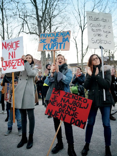 Protest Študentske Iskre proti nasilju nad ženskami ob mednarodnem dnevu žena, Kongresni trg, Ljubljana