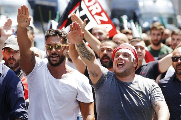 Neofašisti iz stranke Forza Nuova pa so prav na dan Parade ponosa v Trstu napovedali protimanifestacijo. S tem tržaška občina očitno nima težav.