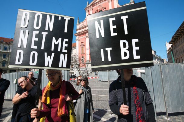 Protest proti evropskemu »zapiranju« interneta 