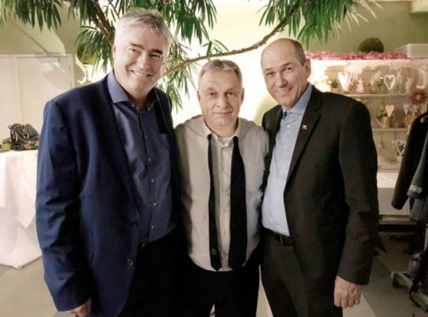Veliki prijatelji: Milan Zver, Viktor Orbán in Janez Janša, potem ko je slovenska SDS preprečila, da bi Evropska ljudska stranka (EPP) izključila Madžare iz svojih vrst.