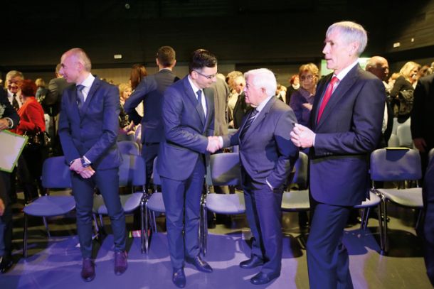 Marjan Šarec in Milan Kučan na prireditvi Moj zdravnik 2019 v Lutkovnem gledališču v Ljubljani