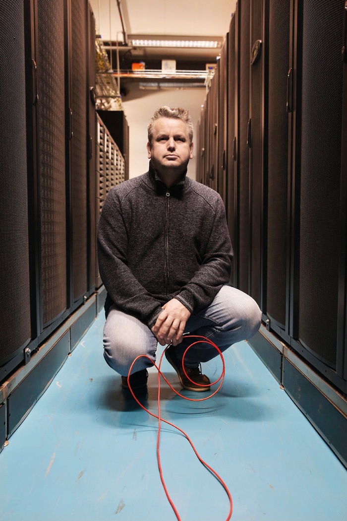Tadej Hren iz nacionalnega centra za kibernetsko varnost SI-CERT: »Tinder deluje, ker ga ljudje želijo uporabljati, čeprav ga v bistvu ne potrebujejo.«