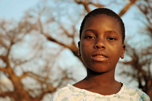 Mlada Malavijka, ki jo verjetno čaka kruta iniciacija v odraslost 