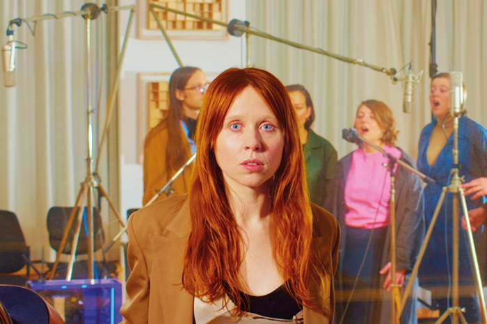 Holly Herndon je novo ploščo zasnovala v sodelovanju z umetno inteligenco.