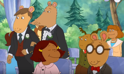 Prizor iz prepovedane epizode risanke, ki prikazuje istospolno poroko.