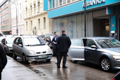 »Skozi celotno zgodovino je bilo vprašanje, ali boš lovec ali boš plen.« Marjan Šarec na konferenci Industrija prihodnosti