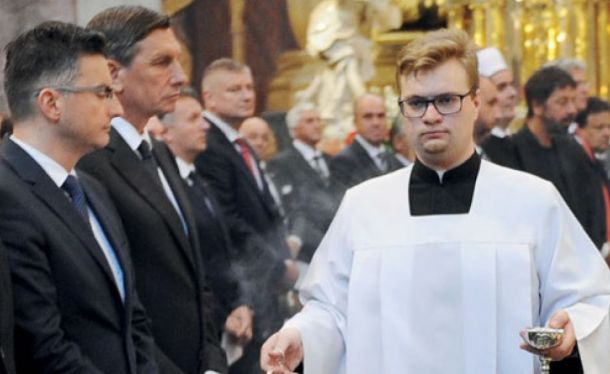 Državni vrh pri maši 