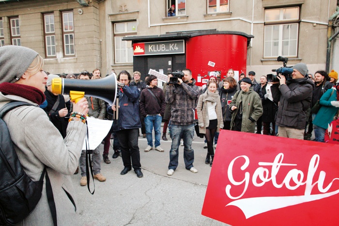 Protest za ohranitev kluba pred petnajstimi leti
