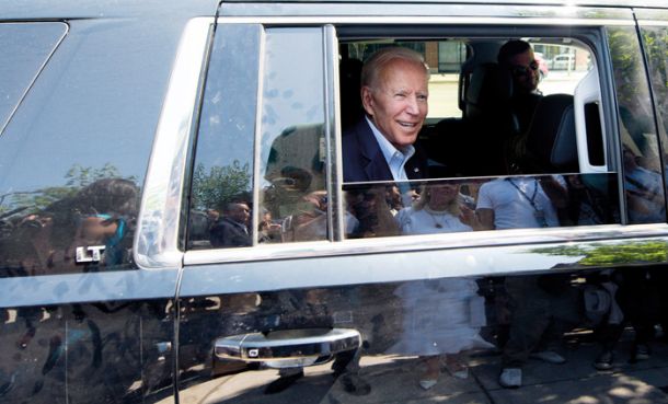 Joe Biden, nekdanji ameriški podpredsednik, večni senator iz zvezne države Delaware, davčne oaze, neoliberalnega raja.