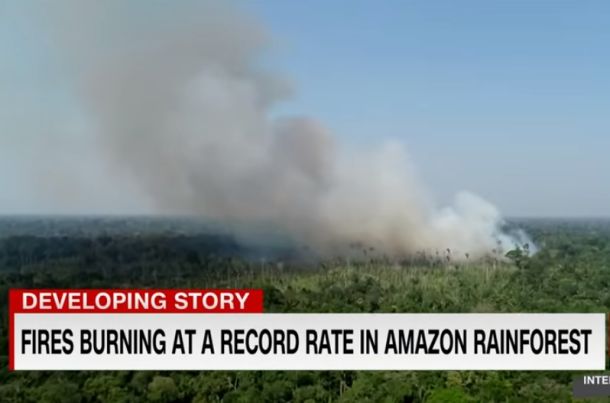 Požar v Amazonskem gozdu se nenadzorovano širi 