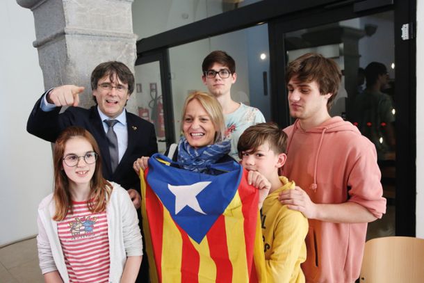 Nekdanji katalonski predsednik Carles Puigdemont med letošnjim obiskom v Sloveniji