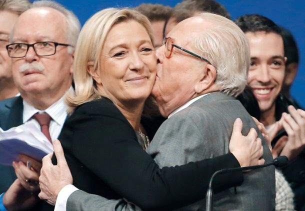 Vse ostane v družini: oče in hči Le Pen, oba sta povezana s koruptivno uporabo javnih sredstev