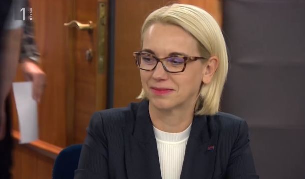 Angelika Mlinar na včerajšnjem zaslišanju v slovenskem parlamentu