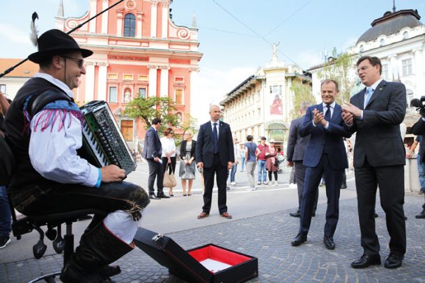 Nekateri ga imajo radi: Miro Cerar in Donald Tusk, predsednik Evropskega sveta, leta 2018 