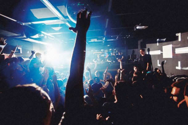 Nastop nemškega techno tria FJAAK, s katerim je Klub K4 praznoval 29-letnico