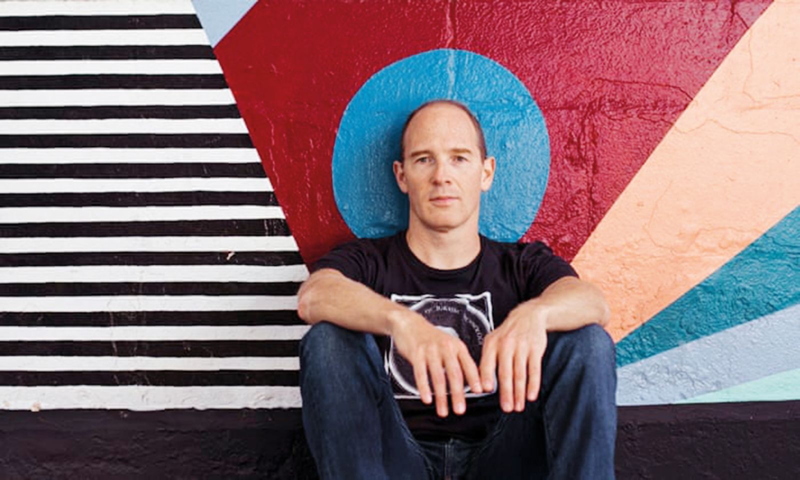 Snaith je na videz nezdružljive žanre spojil v zbirko mojstrskih, izrazito intimnih skladb, ki jih povezujeta premišljena dramaturgija in opojno petje. 