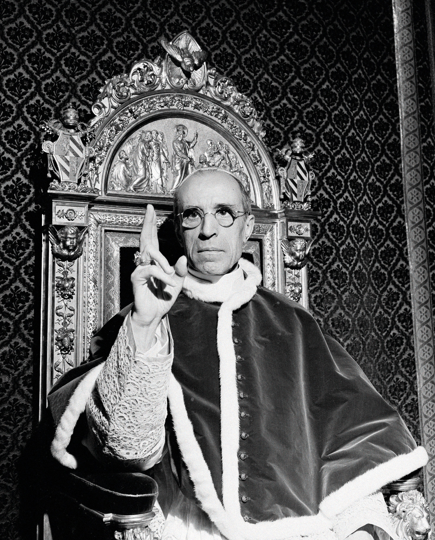 Papež Pij XII. je vodil RKC od leta 1939 do leta 1958