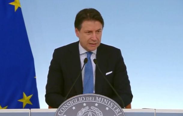 Italijanski premier Conte danes med nagovorom