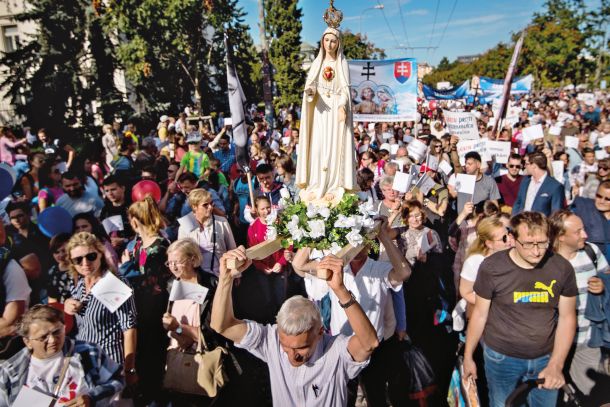 Eden izmed protestov proti splavu na Slovaškem 