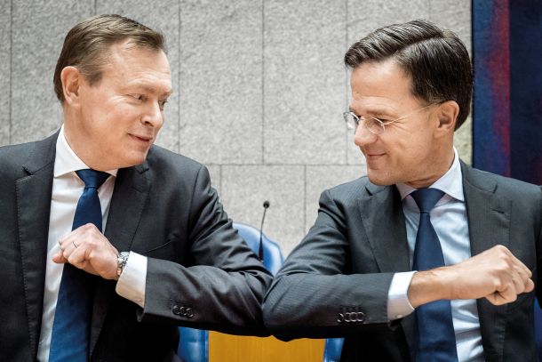 Komolčenje: Nizozemski predsednik vlade Mark Rutte in zdravstveni minister Bruno Bruins