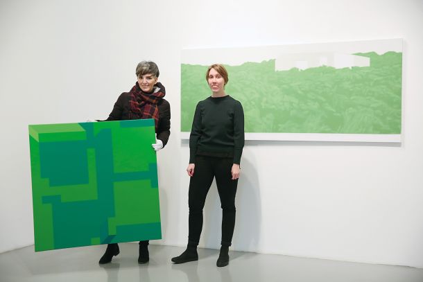 Beti Bricelj in Nina Čelhar; Zeleni rez, skupinska razstava, Galerija Equrna, LJ 