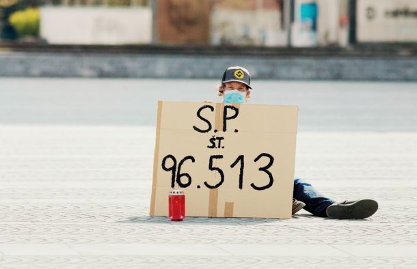 Protest pred državnim zborom, Trg republike, LJ