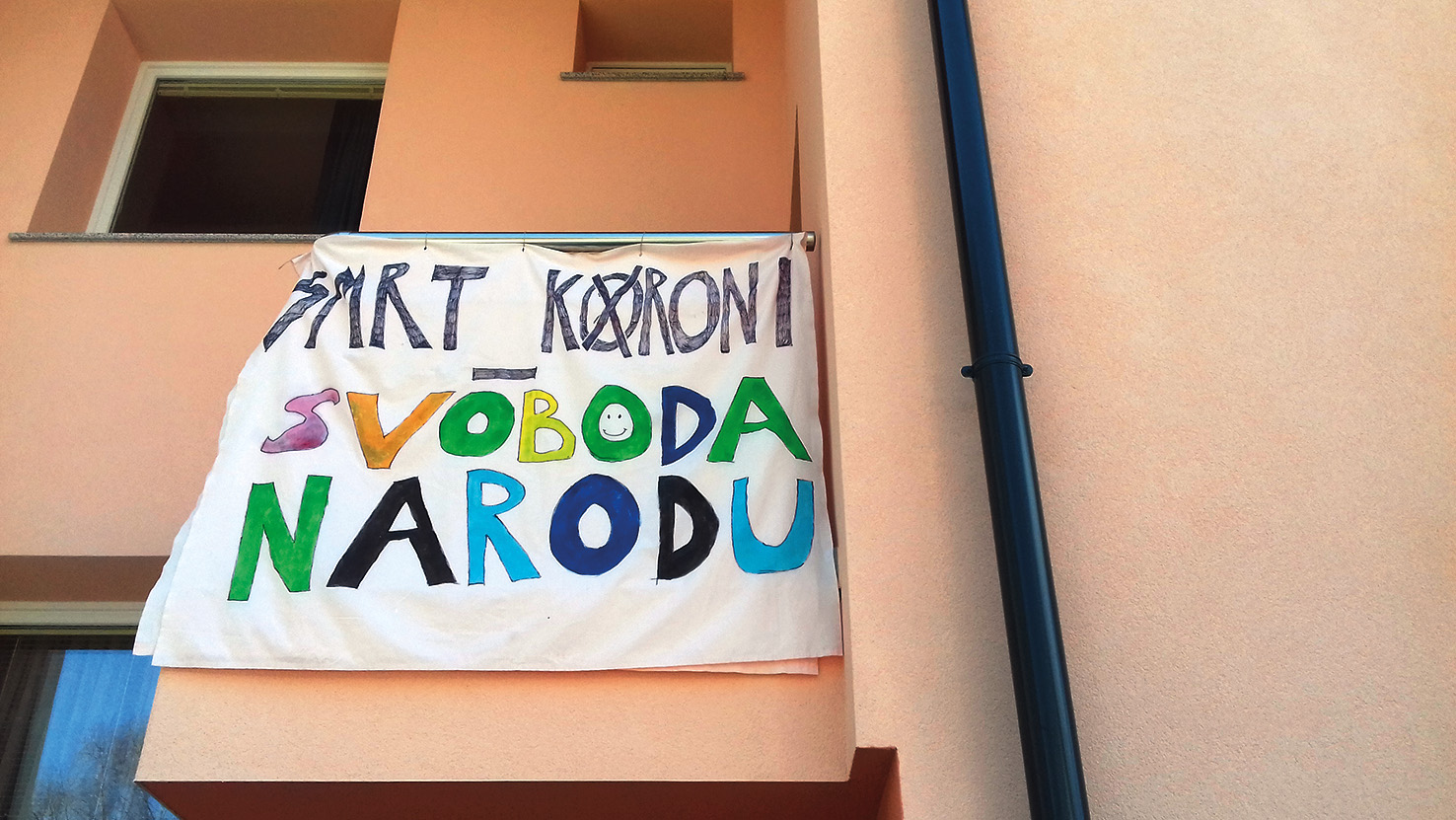 Bandiera ROZA la trionfera | Antikoronapartizani